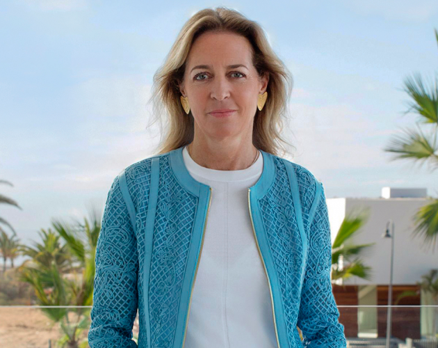 PRESENTADORA